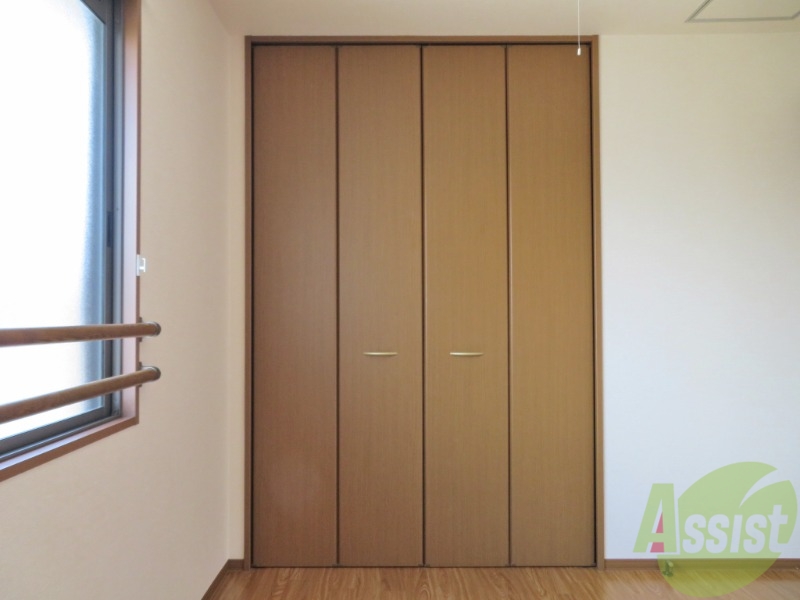 収納　収納箇所はクローゼットです。荷物等はこちらにどうぞ。