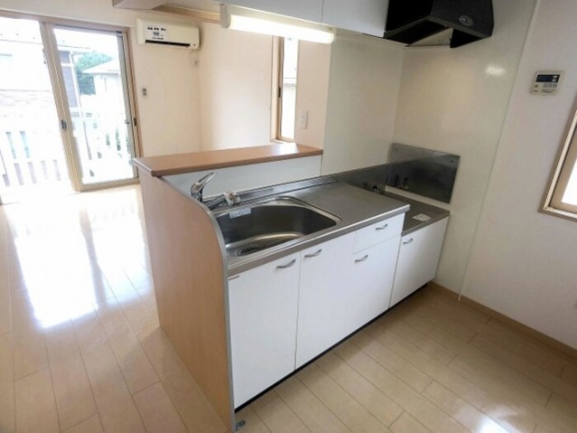 キッチン　カウンターキッチン。ガスコンロ設置可。