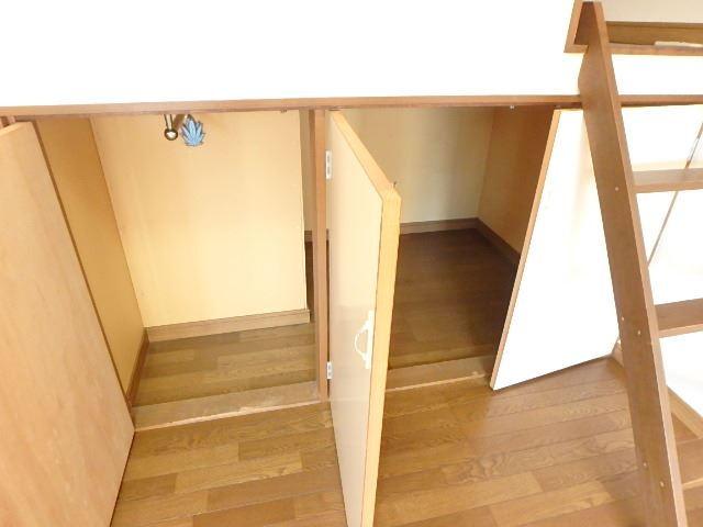 収納　ロフト下の収納