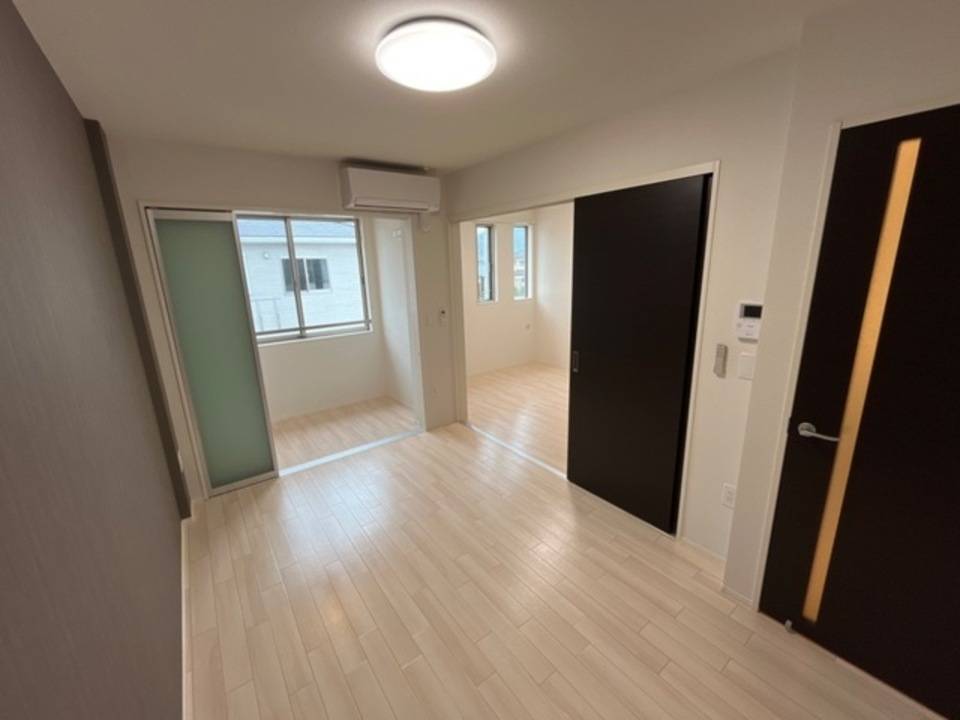 居室・リビング　リビング