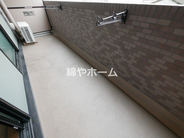 バルコニー　バルコニーがあります