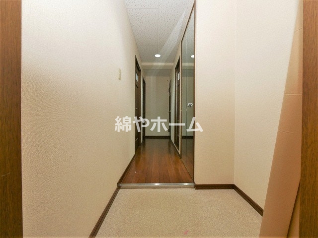 玄関　明るい玄関です