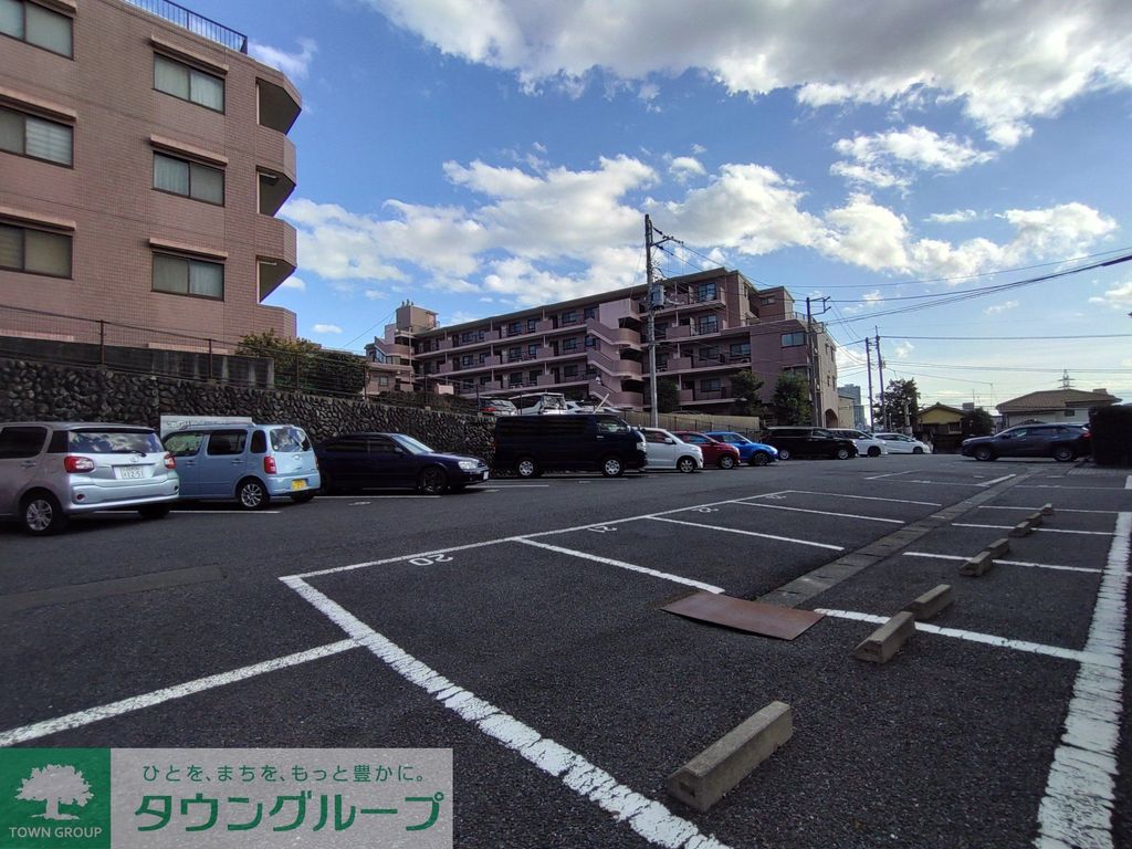 駐車場　駐車場