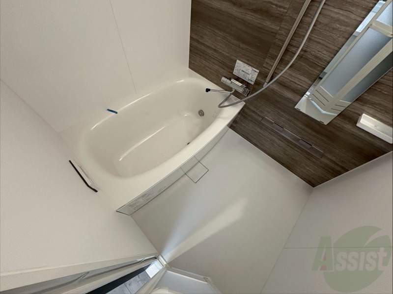 バス・シャワールーム　お風呂になります。一日の疲れを癒してくださいね。