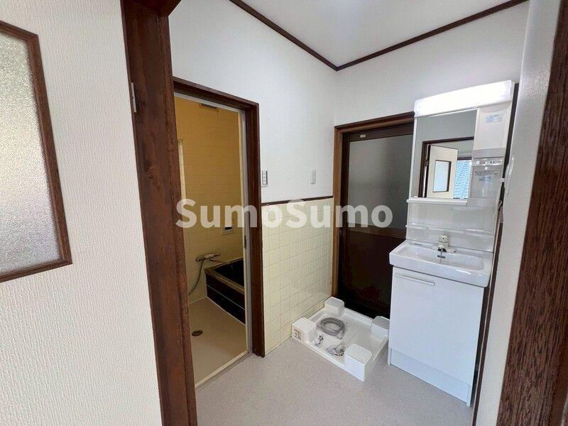 洗面設備　広い洗面スペース