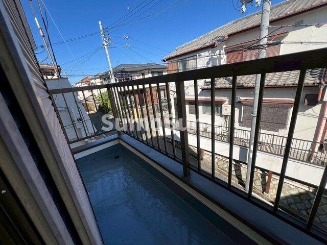 バルコニー　開放的で明るい空間を演出してくれるバルコニーです