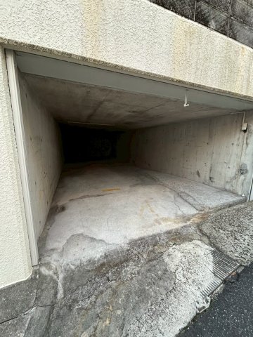 駐車場　車をお持ちの方に嬉しい駐車場付きの物件です