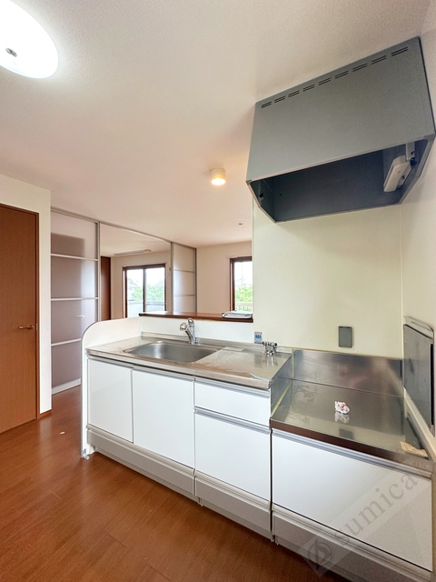 キッチン　２口の大きいガスコンロも設置できるキッチンです♪♪