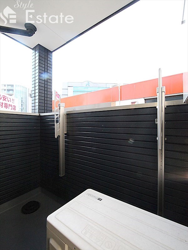 バルコニー　バルコニー