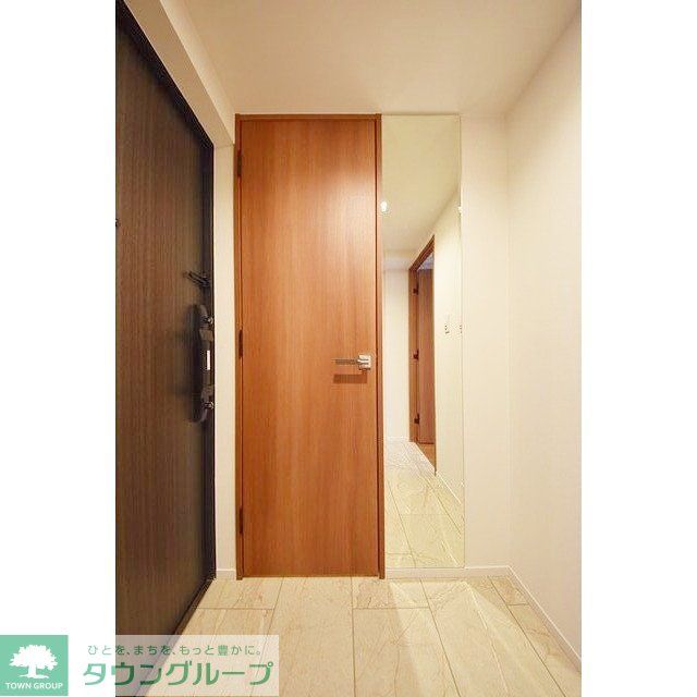 玄関　お部屋探しは株式会社　タウンハウジング　までお気軽にお問合…