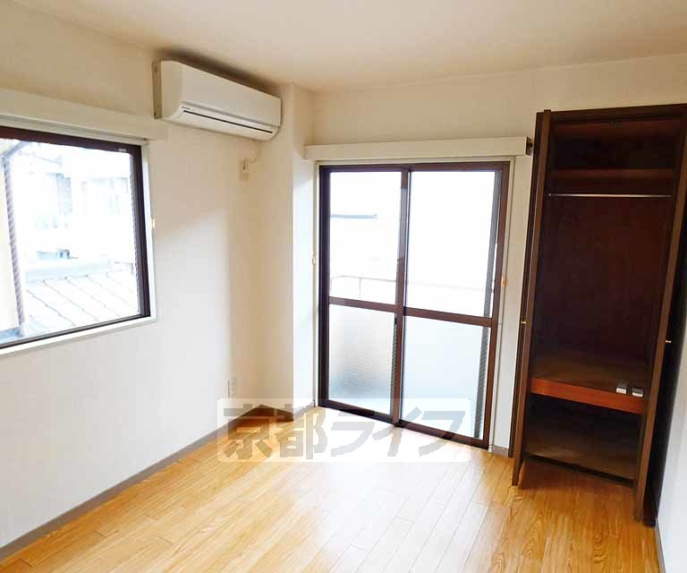 居室・リビング　広々としたお部屋です！