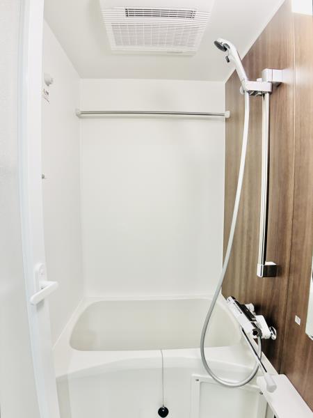 バス・シャワールーム　ゆったり過ごせるお風呂です