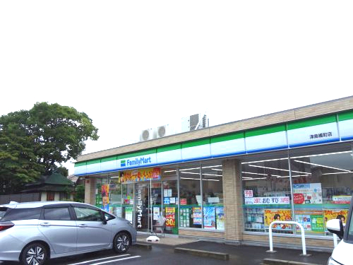 コンビニ　ファミリーマート 津島橘町店（コンビニ）まで201m