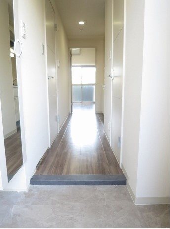 玄関　★見学予約受付中★