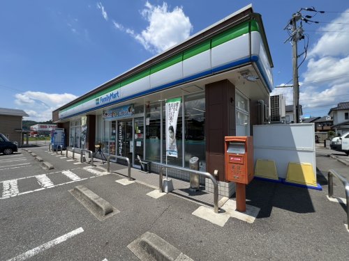 コンビニ　ファミリーマート 白河高山店（コンビニ）まで1034m