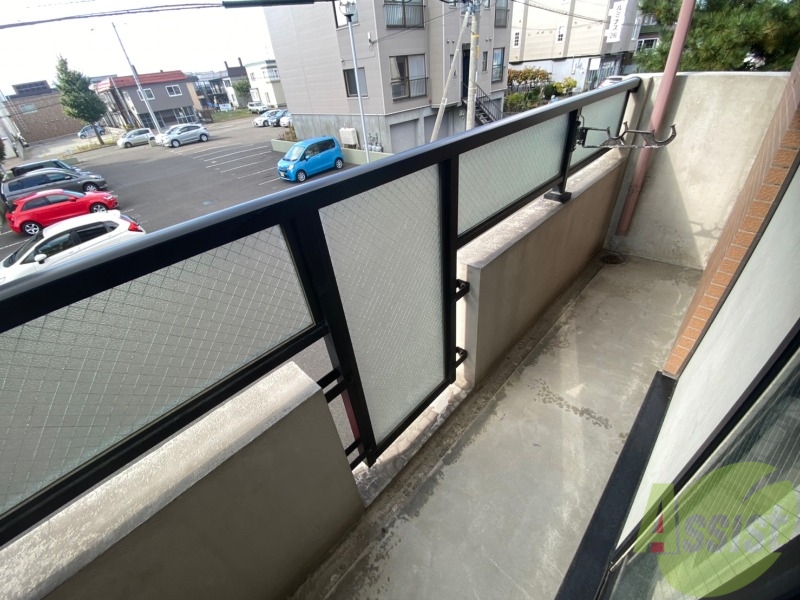 バルコニー　バルコニーです。洗濯物を干したり一息ついたりできますね！