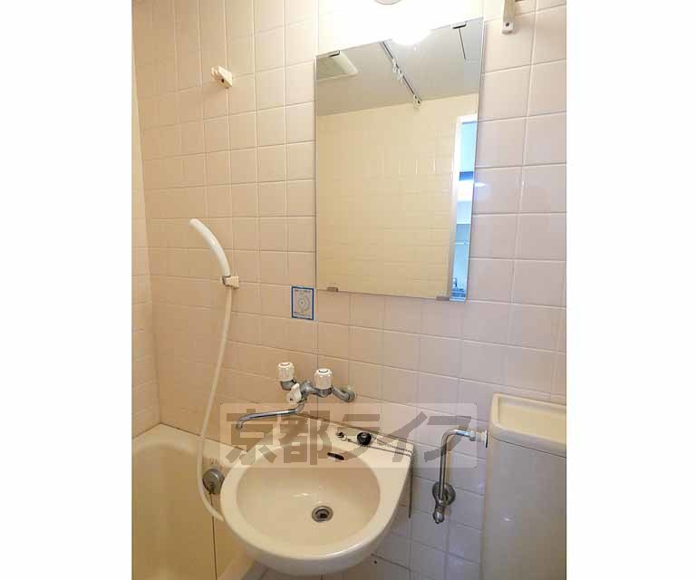 洗面設備　洗面所です