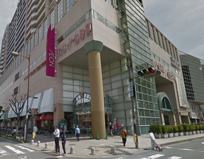 スーパー　イオン 布施駅前店（スーパー）まで724m