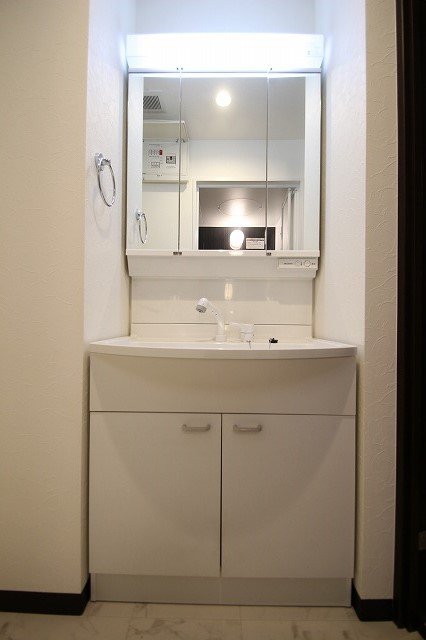 洗面設備　同物件、別号室のものです。