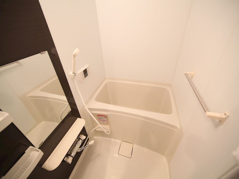 バス・シャワールーム　追い焚き付　オートバス機能付バスルーム