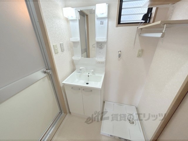 洗面設備　脱衣場もついています