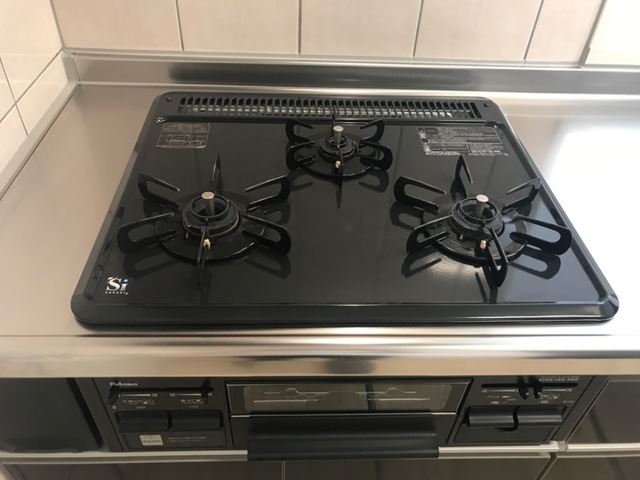 その他設備　グリル付3口コンロ