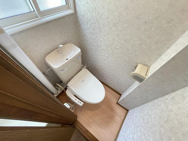 トイレ　トイレ