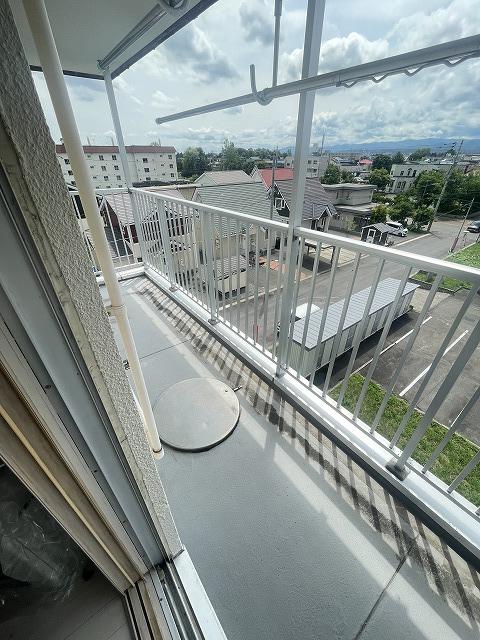 バルコニー　バルコニー