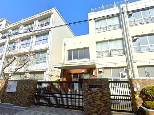 中学校　大阪市立東住吉中学校（中学校）まで548m