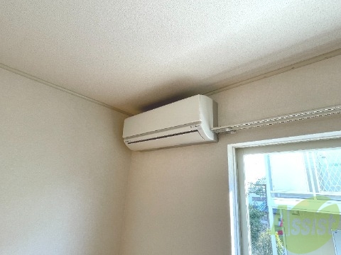 その他設備　エアコンになります。寒暖対策も安心ですね。