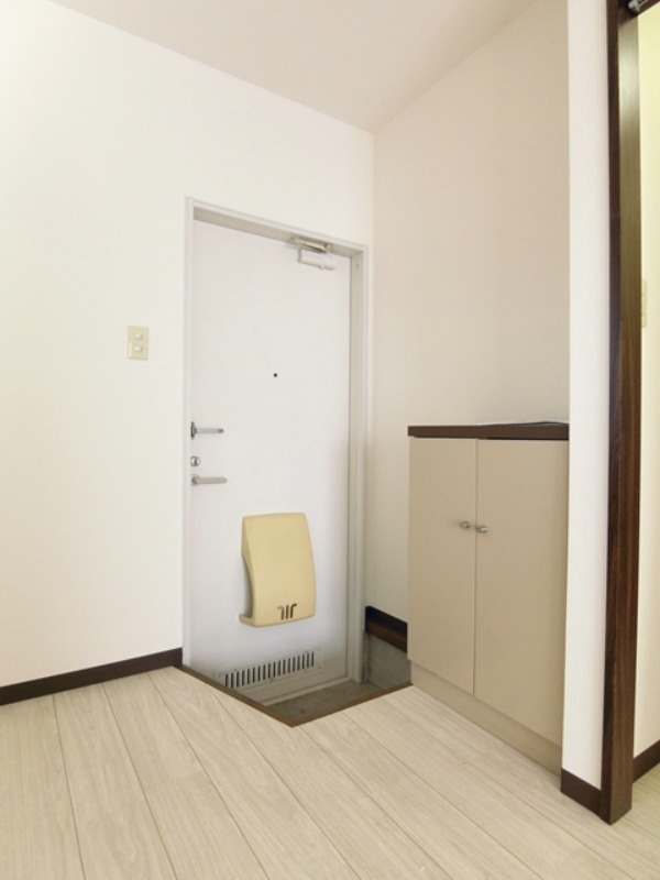 玄関　図面と現状に相違がある場合には現状を優先