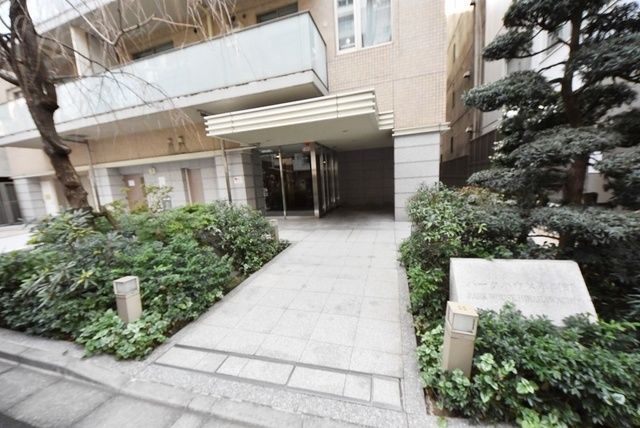 エントランス　お問合せは(株)タウンハウジングレジデンス事業部までお問合…