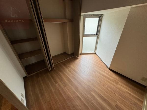 その他部屋・スペース　落ち着いて過ごせるお部屋なので、寝室にいかがでしょうか