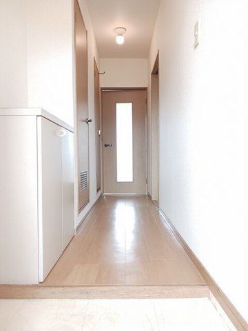 玄関　落ち着いた玄関です