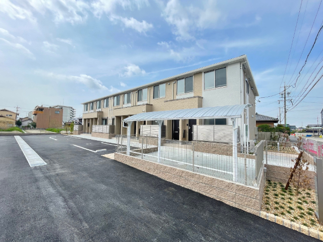 建物外観　実物