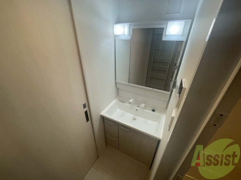 洗面設備　シャンプードレッサーで身支度もラクラクです！