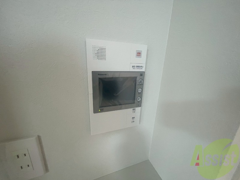 セキュリティ　ＴＶモニター付インターホンです。来客者の顔が見えるので安心！