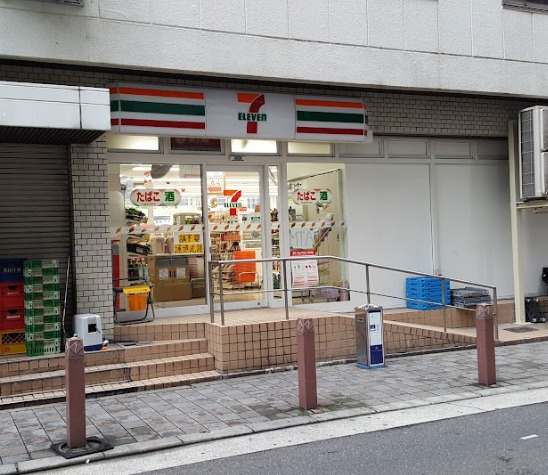 コンビニ　セブンイレブン 大阪長堀心斎橋店（コンビニ）まで300m