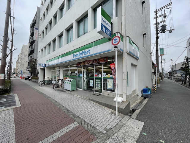 コンビニ　ファミリーマート阿倍野昭和町店（コンビニ）まで651m
