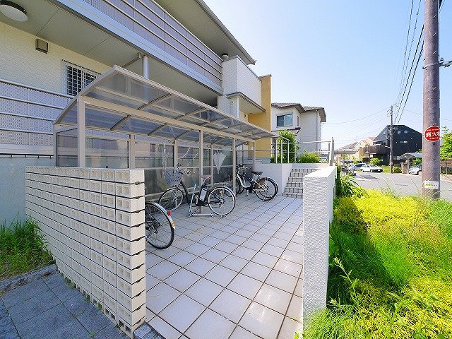 その他共有部分　駐輪場もゆったり使えます