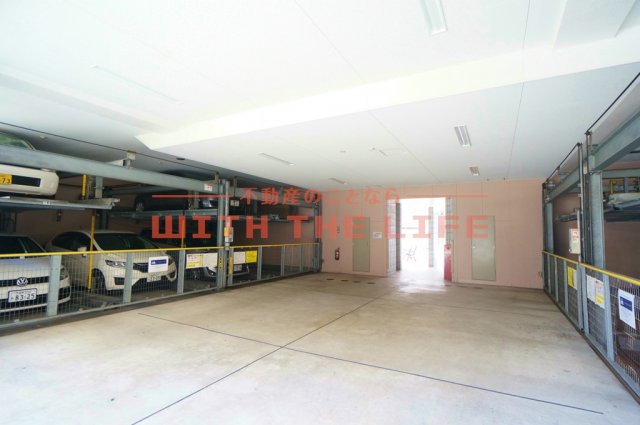 駐車場　車をお持ちの方に嬉しい駐車場付きの物件です