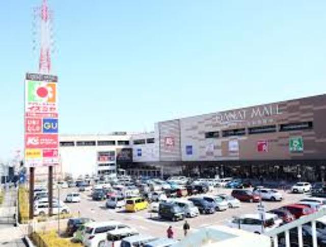 ショッピングセンター　ハニーズカナートモール和泉府中店（ショッピングセンター）まで720m