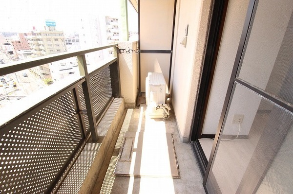 バルコニー　※別室同じ間取りの写真。現況を優先します。