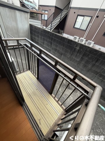 バルコニー　外からの目が気にならないバルコニーで洗濯物が干せます