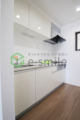 キッチン　※同シリーズの内装写真となります。 ※参考イメージ