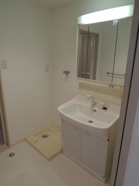 洗面設備　同建物イメージ写真です。