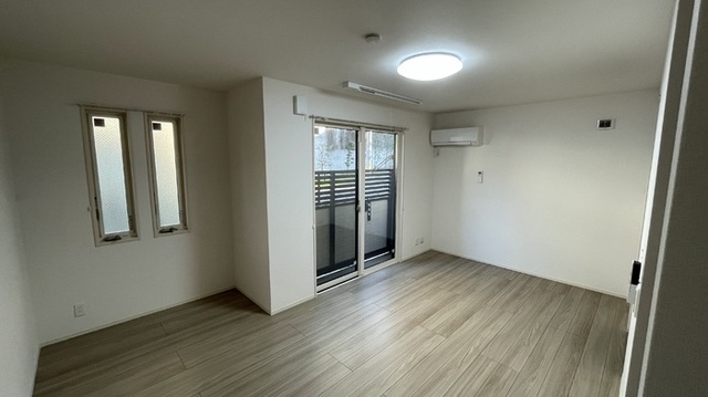 居室・リビング　同仕様