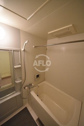 バス・シャワールーム　南森町プライマリーワン　バスルーム