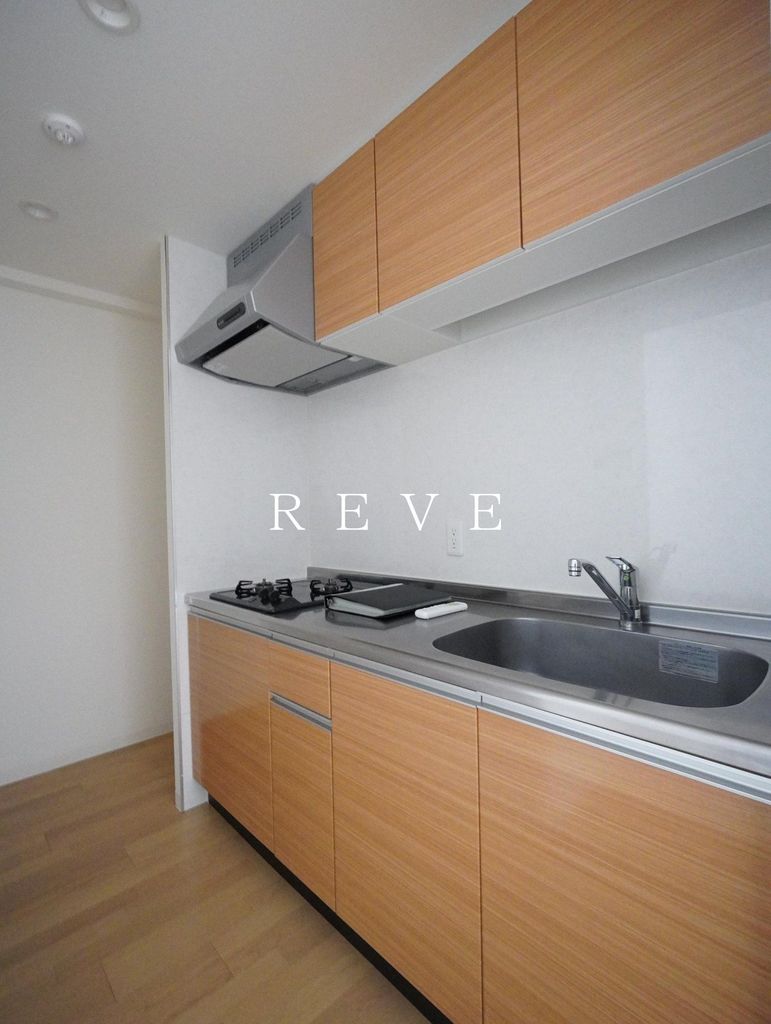 キッチン　玄関