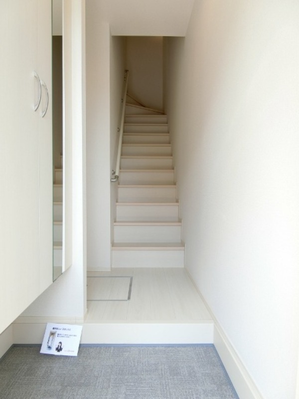 玄関　図面と現状に相違がある場合には現状を優先